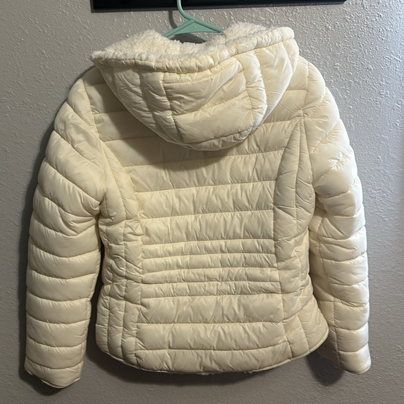 Women’s coat - Picture 2 of 6